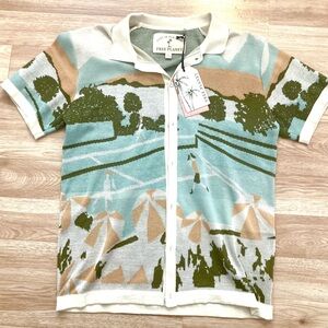 Free Planet Lost in Paradise S/S Men’s Knit Button Down Shirt Medium M new